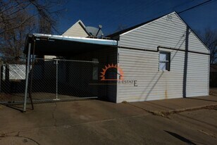 612 E 9th St in Clovis, NM - Building Photo