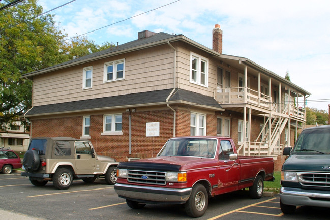 1205 Garfield Ave in Lincoln Park, MI - Foto de edificio - Building Photo