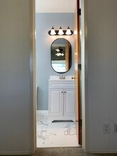4230 Gentry Ave, Unit C in Studio City, CA - Building Photo - Building Photo