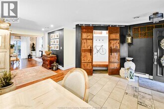 2735 Mark Ave in Windsor, ON - Building Photo - Building Photo