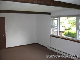 16 Strawberry Hill Rd in Acton, MA - Building Photo