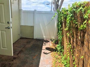 612 NE 29th Dr in Wilton Manors, FL - Building Photo - Building Photo