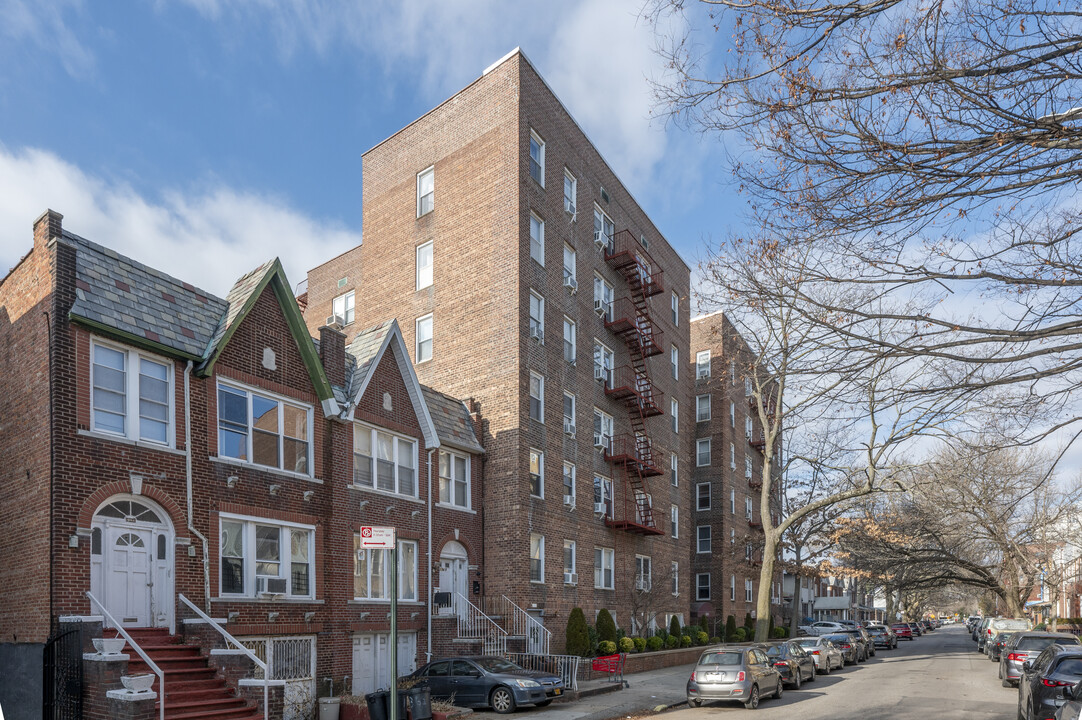 Sted Tenant Owners Corp. in Brooklyn, NY - Foto de edificio