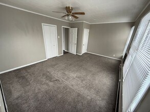 424 S Market St in Hoopeston, IL - Foto de edificio - Building Photo