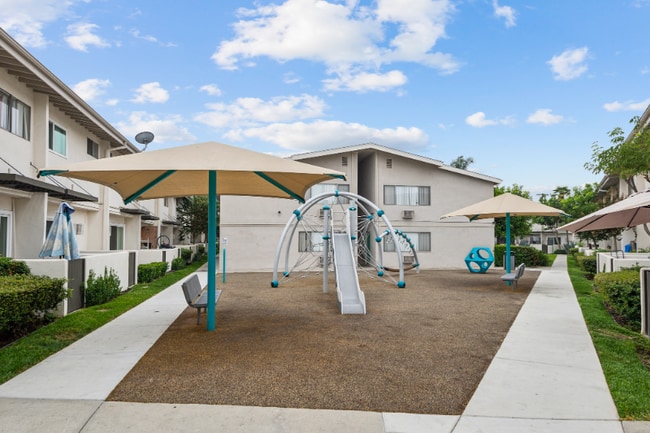 15759 Francisquito Ave, Unit A6 in La Puente, CA - Building Photo - Building Photo