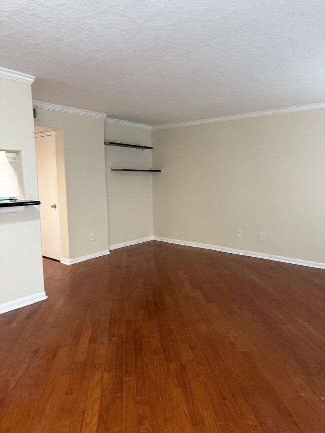 6410 Del Monte Dr in Houston, TX - Foto de edificio - Building Photo