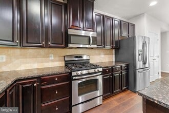 8629 Enoch Pratt Dr in Ellicott City, MD - Building Photo - Building Photo