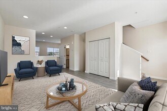 145 Mercer Ct in Fairless Hills, PA - Building Photo - Building Photo