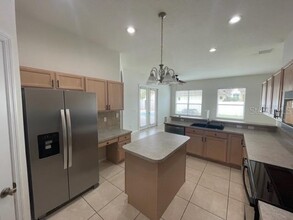 71 Ethan Allen Dr in Palm Coast, FL - Building Photo - Building Photo