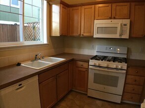 10543 Midvale Ave in Seattle, WA - Building Photo - Building Photo