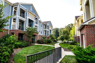 Independence Place Prince George in Prince George, VA - Building Photo