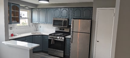 12633 Biscayne Dr in Philadelphia, PA - Building Photo - Building Photo