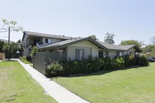 3900 E Riverdale Ave in Anaheim, CA - Building Photo