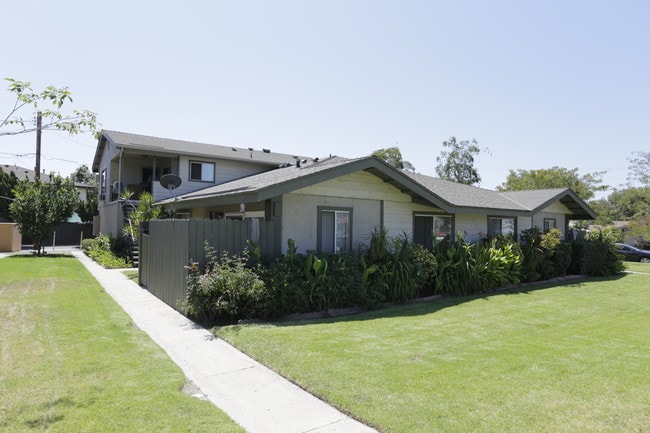 3900 E Riverdale Ave