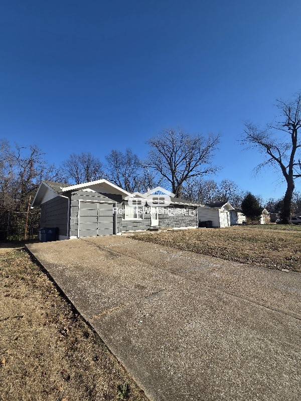 property at 104 Fenwick Dr