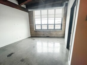 2061 N Southport Ave in Chicago, IL - Building Photo - Building Photo