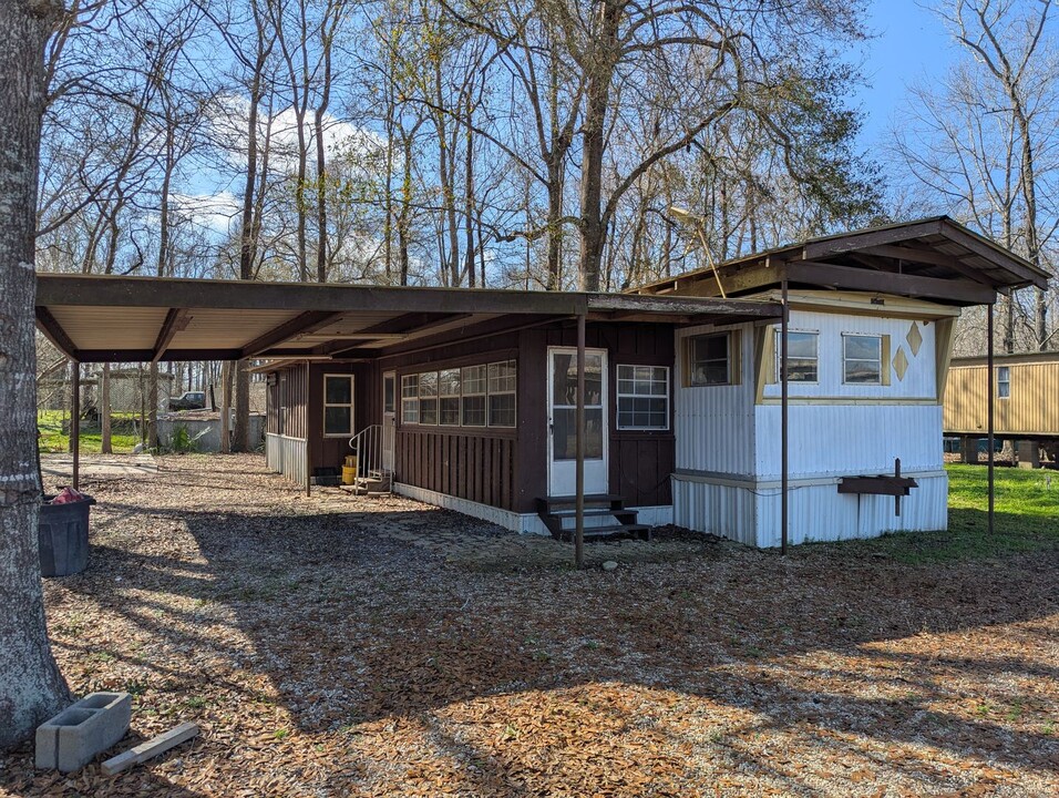 137 S 3 Mile Ave in Port Barre, LA - Building Photo