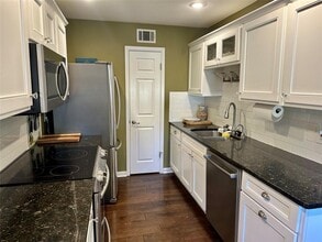 25 Stoney Creek Cove in Lakeway, TX - Building Photo - Building Photo