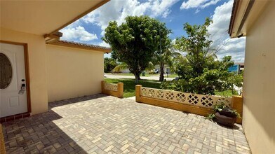 6957 NW 9th Ct in Margate, FL - Building Photo - Building Photo