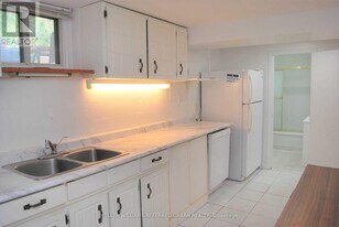 53 Silvio Ave in Toronto, ON - Building Photo