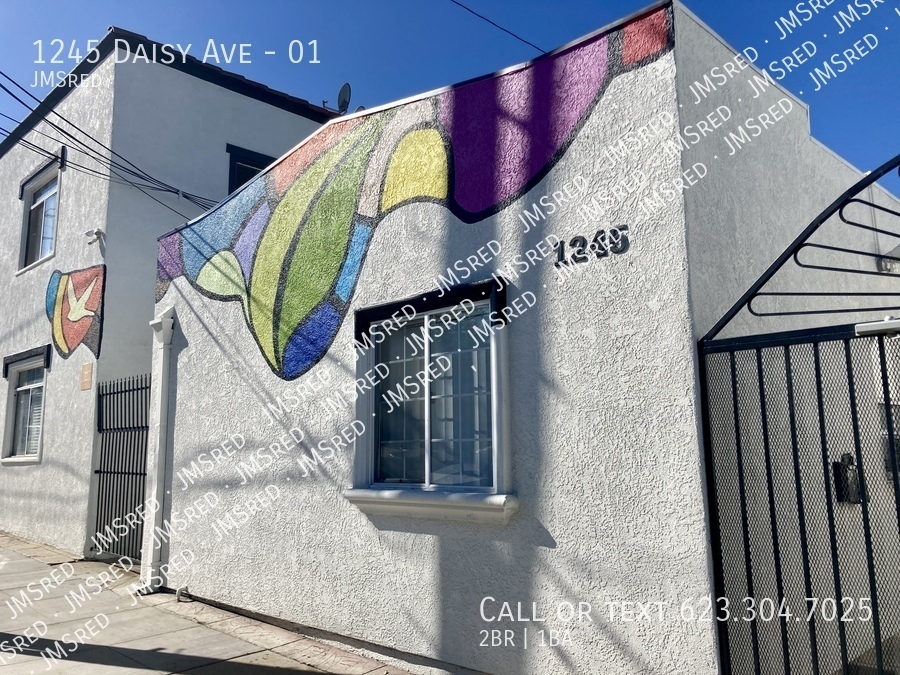 1245 Daisy Ave in Long Beach, CA - Building Photo