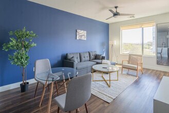 701 W Rio Salado Pkwy in Tempe, AZ - Building Photo - Building Photo