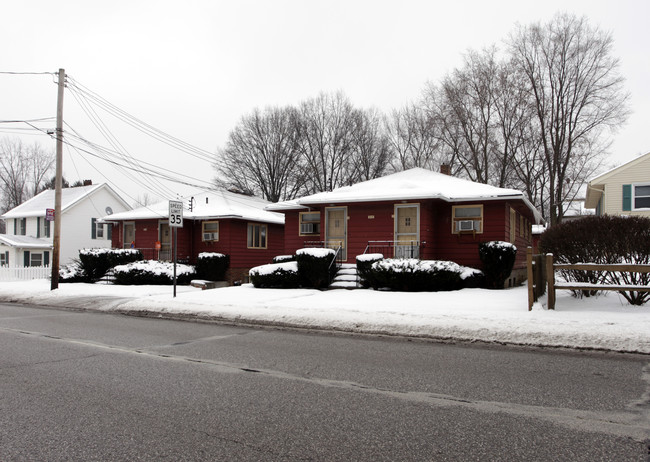 211 W State St in Barberton, OH - Building Photo - Building Photo