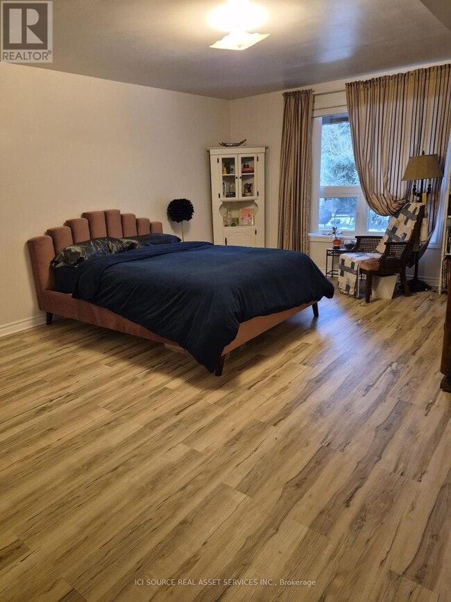 124 Farley Dr in Guelph, ON - Building Photo - Building Photo