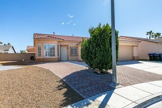 5232 Zebra Ct in North Las Vegas, NV - Building Photo - Building Photo
