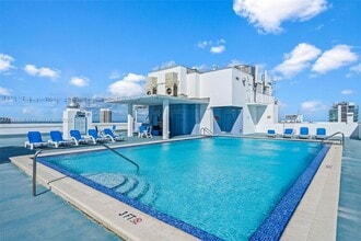 401 69th St in Miami, FL - Building Photo - Building Photo