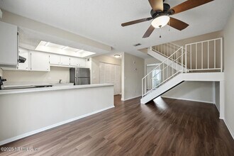 1852 Willowood Dr in Jacksonville, FL - Building Photo - Building Photo