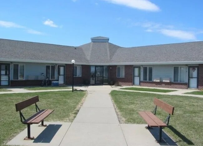 2003 Cedar St in Boone, IA - Building Photo - Building Photo