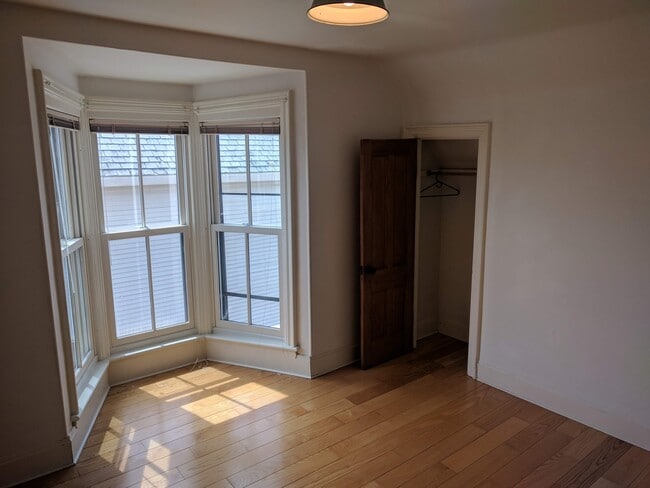 42 Elmwood Ave, Unit 2