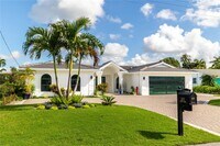 1575 Osprey Ave in Naples, FL - Foto de edificio - Building Photo