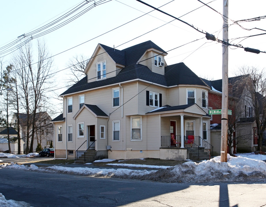 37-39 Alvarado Ave in Worcester, MA - Building Photo