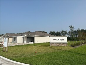 3904 Treasure Oak Wy in Ft. Myers, FL - Building Photo - Building Photo