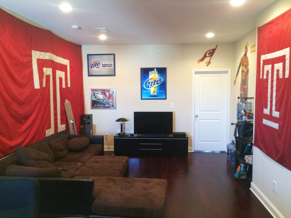 1723 W Diamond St in Philadelphia, PA - Building Photo