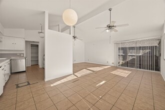 6426 Mobud Dr in Houston, TX - Building Photo - Building Photo