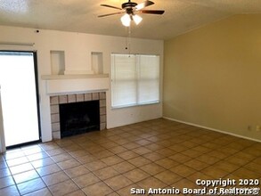 8779 Ridge Mile Dr in San Antonio, TX - Building Photo - Building Photo