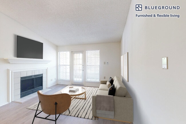 13116 Autumn Woods Way in Fairfax, VA - Building Photo - Building Photo