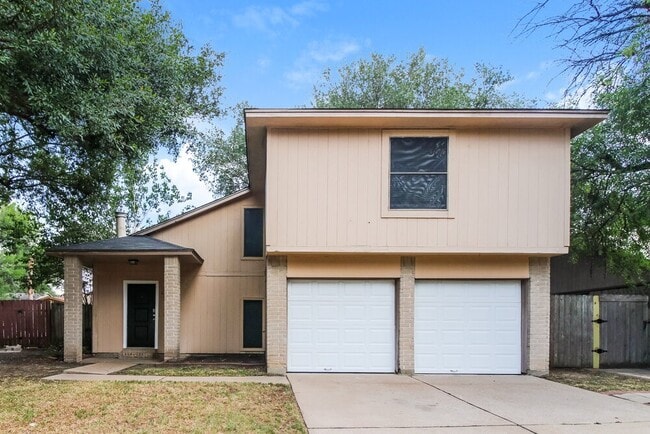 20246 Regents Corner Ln