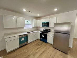 32 Modern St in Sullivan, MO - Building Photo - Building Photo