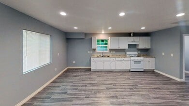 150 W Olive St in Pomona, CA - Building Photo - Building Photo