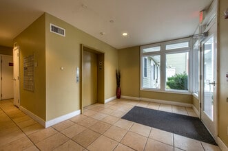 108 2nd St, Unit G-12 in Cambridge, MA - Building Photo - Building Photo