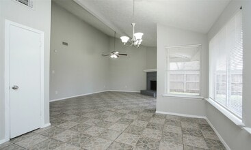 19438 Cypress River Dr in Katy, TX - Building Photo - Building Photo