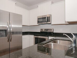 2490 Ashton Park Ln in Burlington, NC - Building Photo - Building Photo