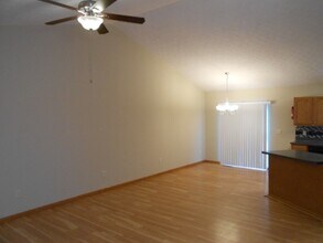 2661 Spring Grove Ave in Lancaster, OH - Building Photo - Building Photo
