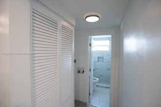 2717 NW 22nd Ct in Miami, FL - Building Photo - Building Photo