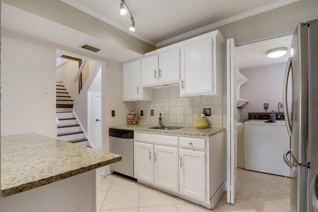 7200 NW 2nd Ave in Boca Raton, FL - Building Photo - Building Photo