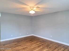 151 Oyster Ln in Hubert, NC - Building Photo - Building Photo